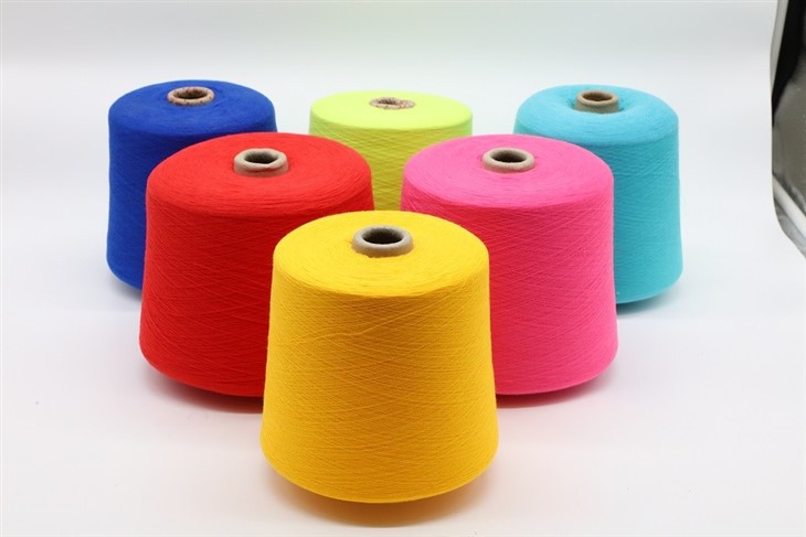 Uzay Boyalı Polyester İplik